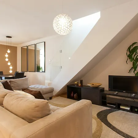 Liberty Penthouse By Lu *
