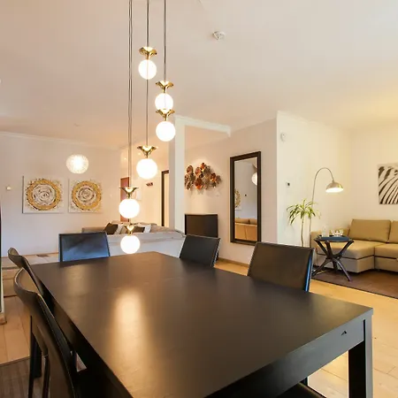 Liberty Penthouse By Lu