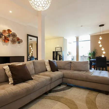 Liberty Penthouse By Lu *
